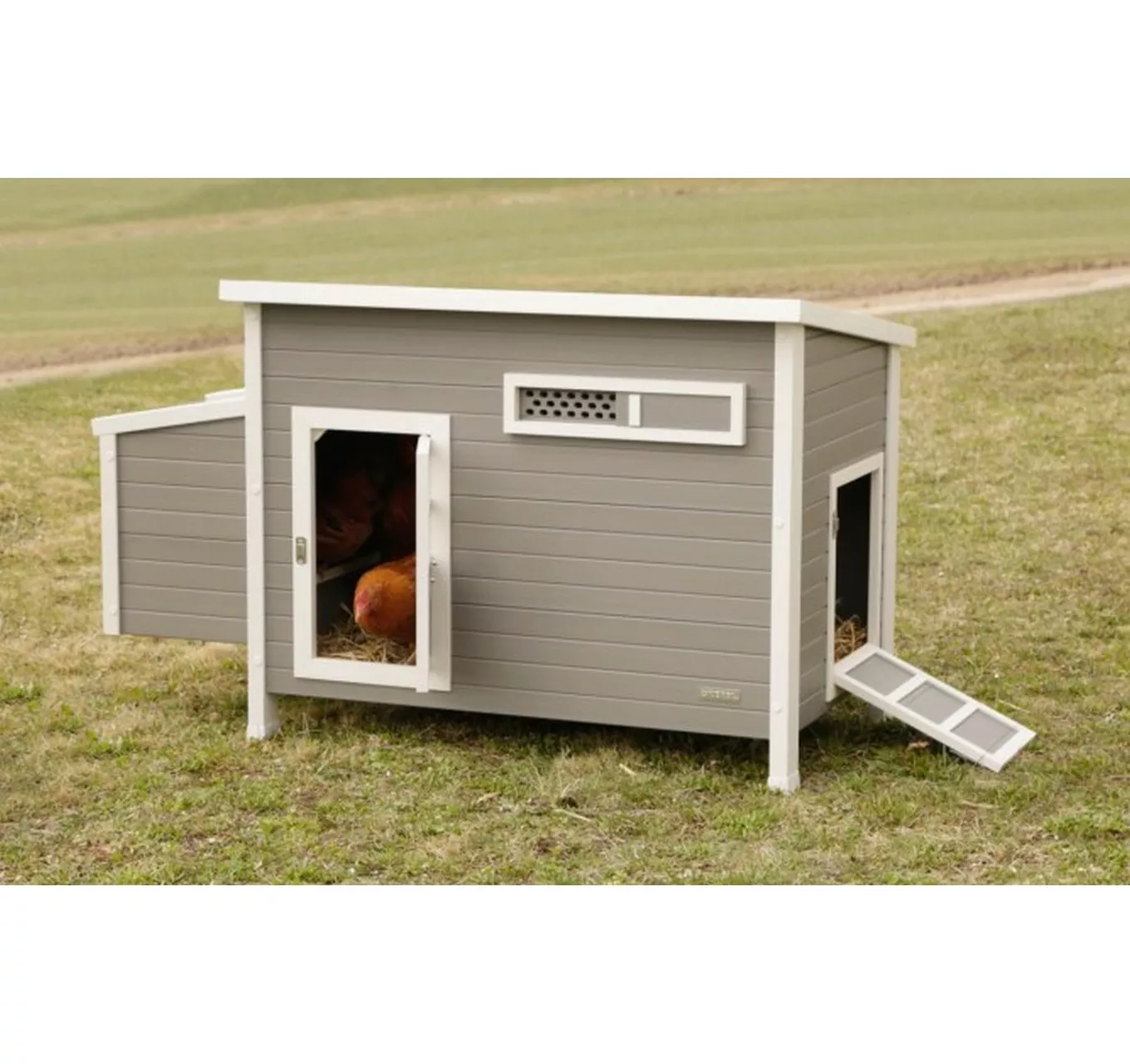 ECO Barney Poultry House