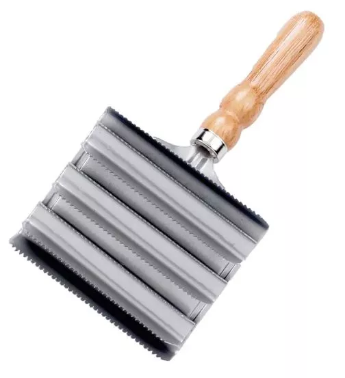 Large Metal Curry Comb