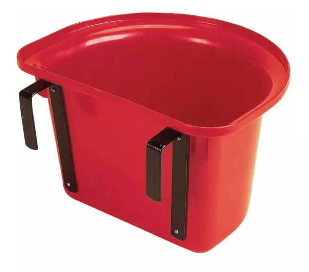 Stubbs Plastic Portable Manger - Red