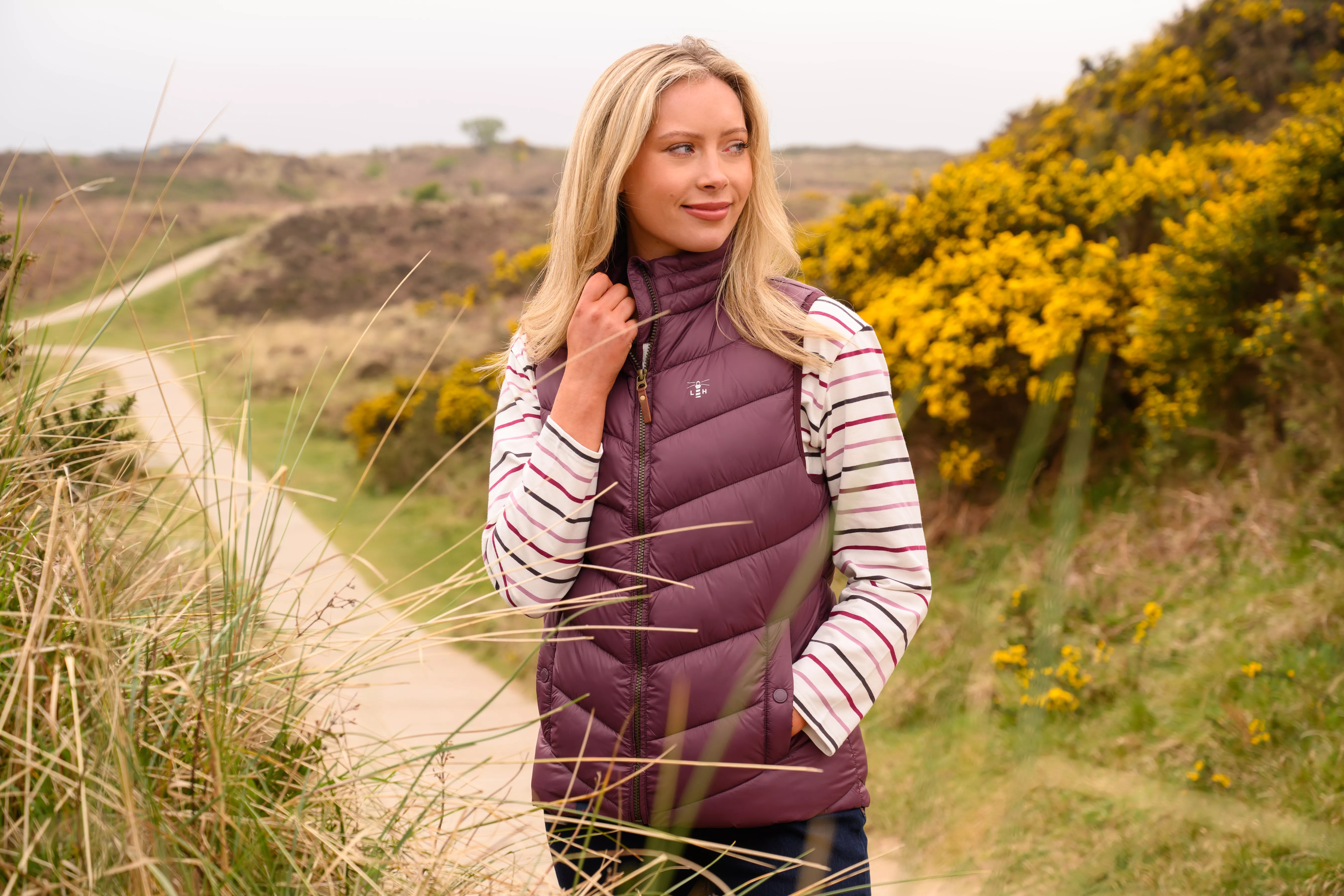 Laurel Ladies Gilet Cranberry 18