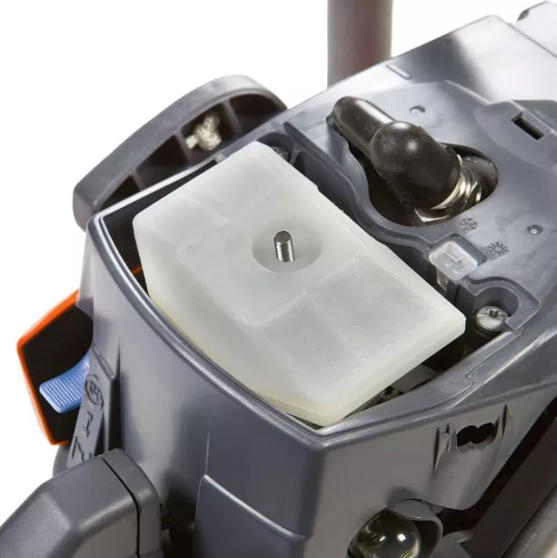 Oleo-Mac GSH 400 Petrol Chainsaw 1.7kW/2.3hp 16"